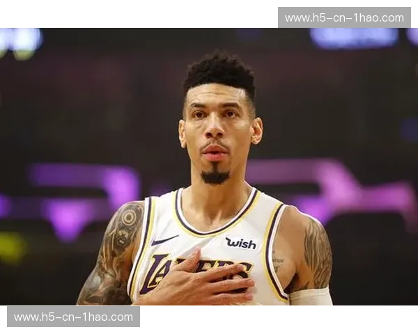 绝境中的紫金华章：重温湖人vs热火G4剪辑，每一帧都是不朽的硬汉史诗